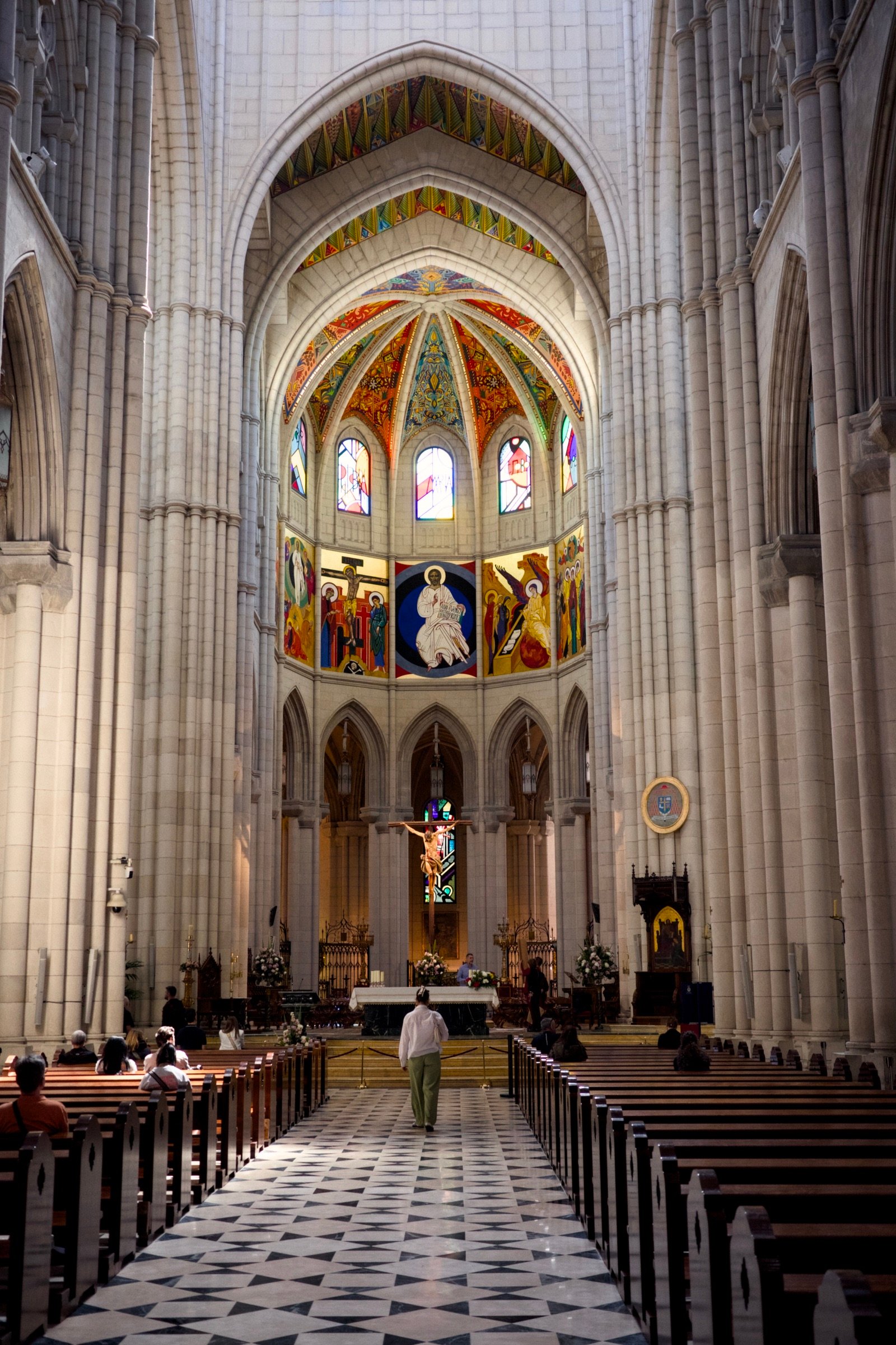 Colors of the Divine (Catedral de la Almudena) Colors of the Divine (Catedral de la Almudena)